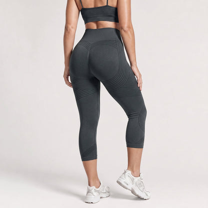 Silix™ Ribbed Squat-Proof Capri Leggings